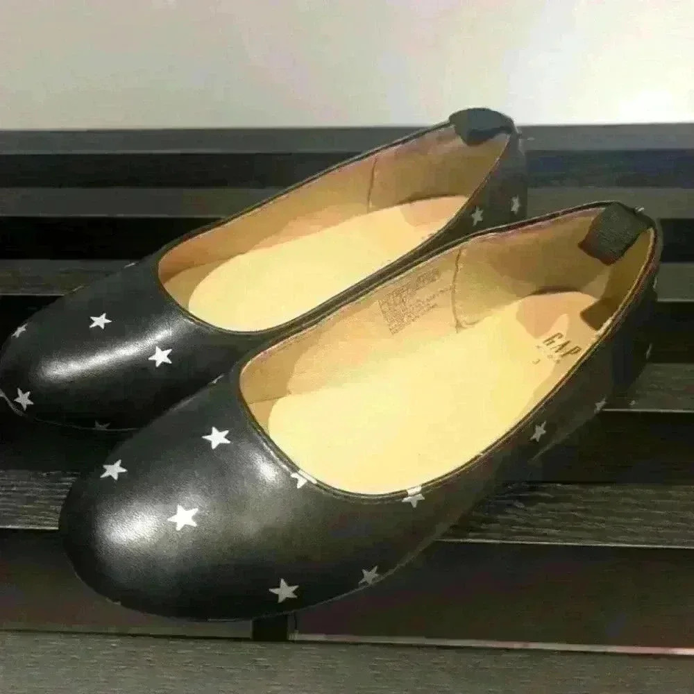 GAP Kids Faux Leather Ballet Flats | size 3  like new